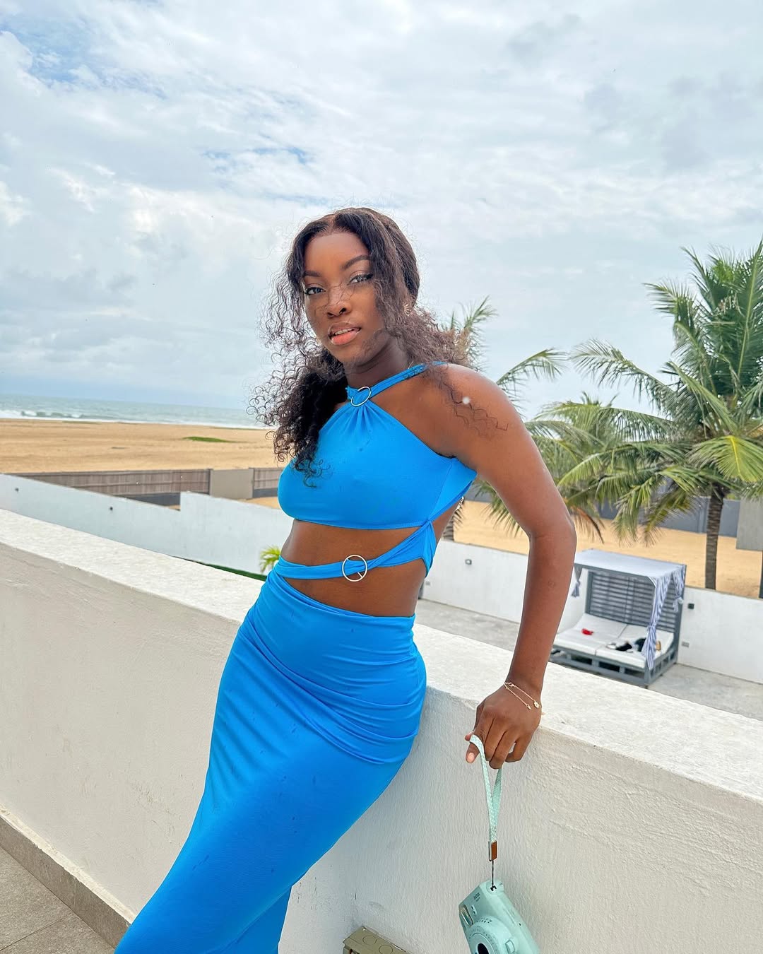 Backless pearl chain dress