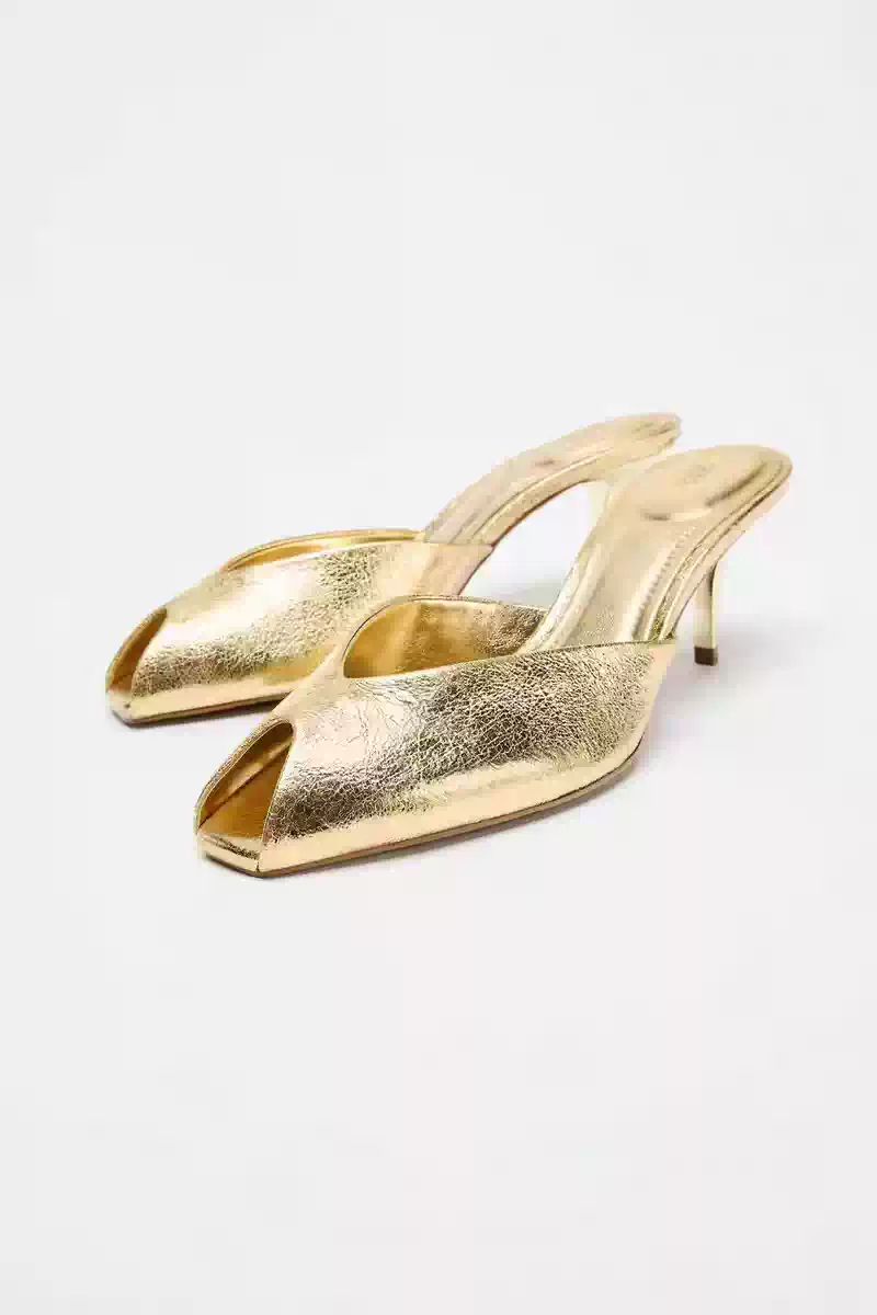 Golden Mirage Mules