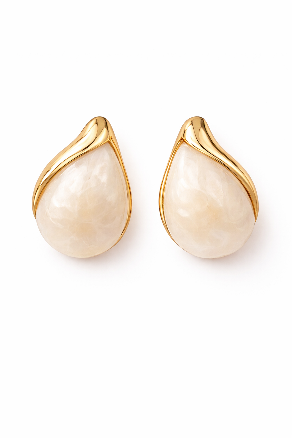 Pearl Luxe Clip Studs
